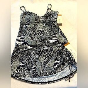 Black & White Patterned Women’s Tankini Swim Dress